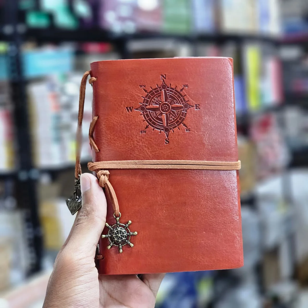 Travelers Vintage Notebook Diary 10x15cm (Multicolour)