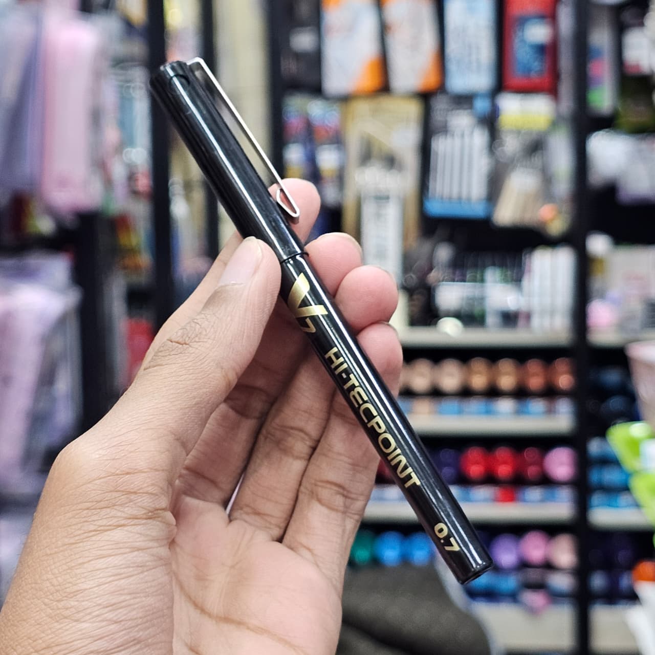 PILOT V7 HI-TEC POINT 0.7 PEN image 2