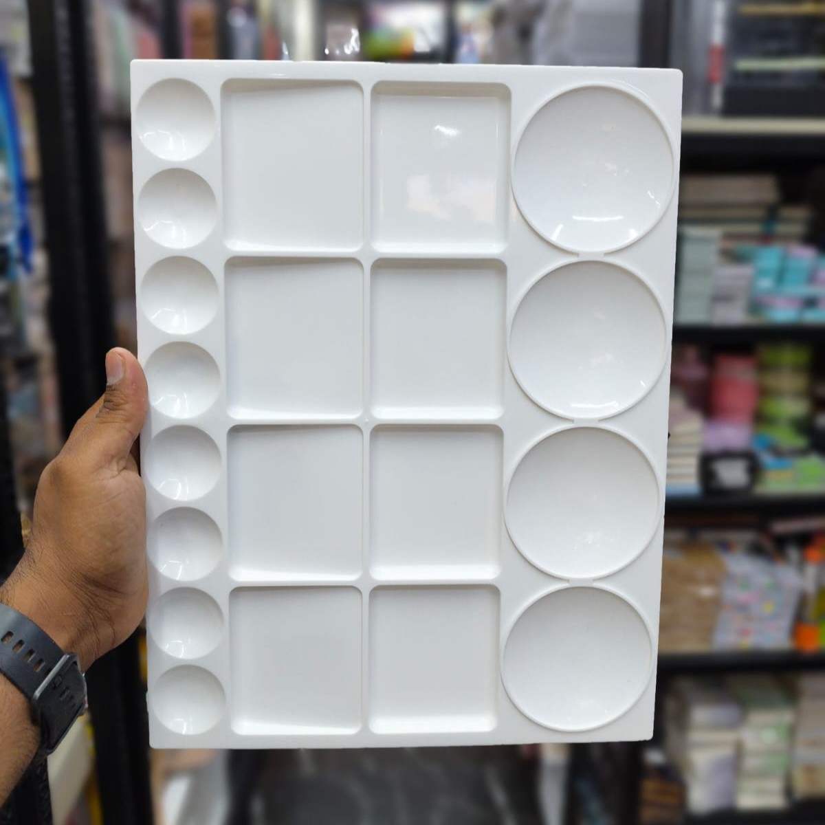 Water And Acrylic 20 Hole Colour Mixing Palette Size 10x13inc image 3