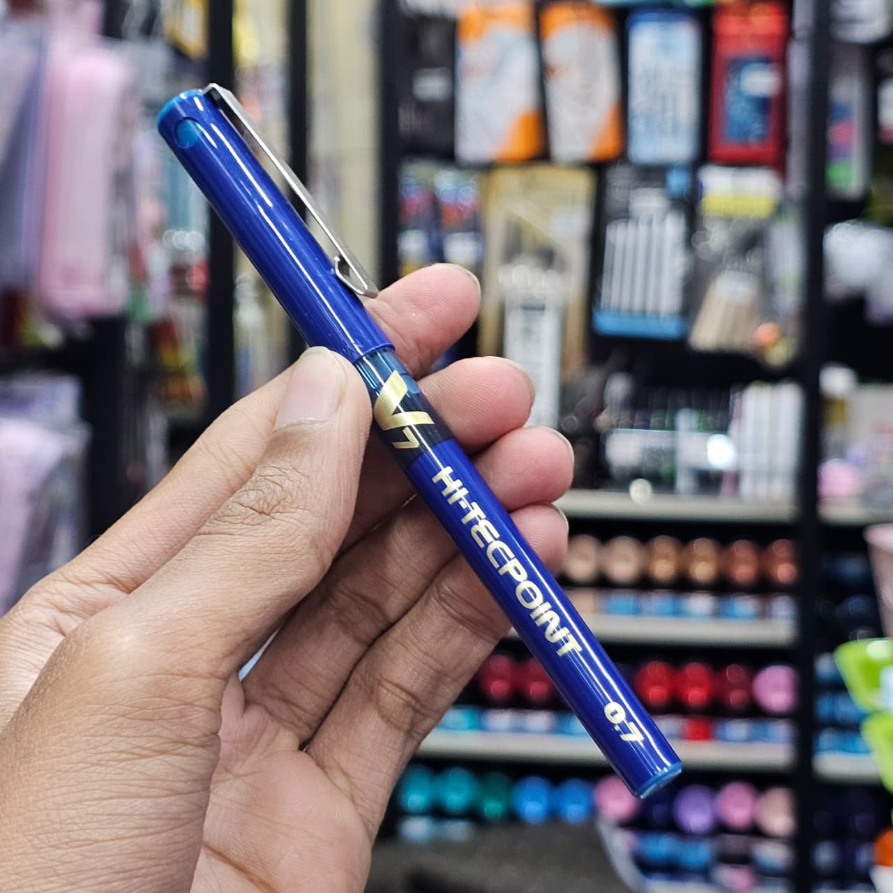 PILOT V7 HI-TEC POINT 0.7 PEN image 3