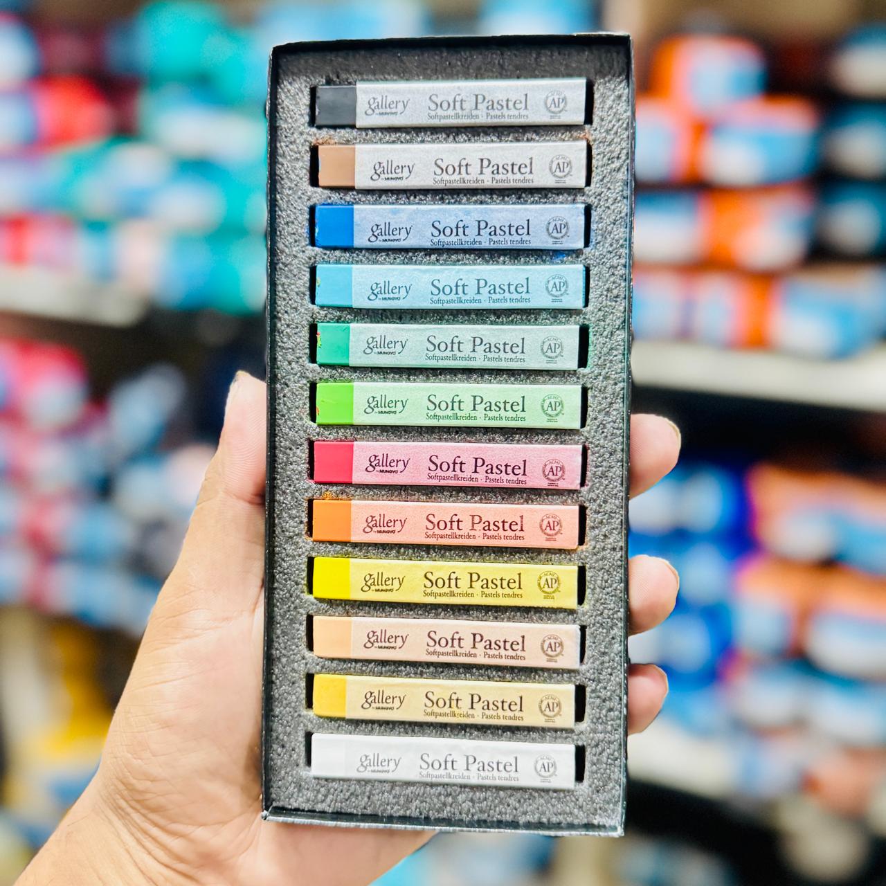 Mungyo Gallery Artists Soft Pastels 12 Colour Assorted image 3