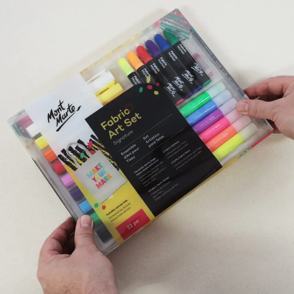 Mont Marte Fabric Art Set 22pc image 2