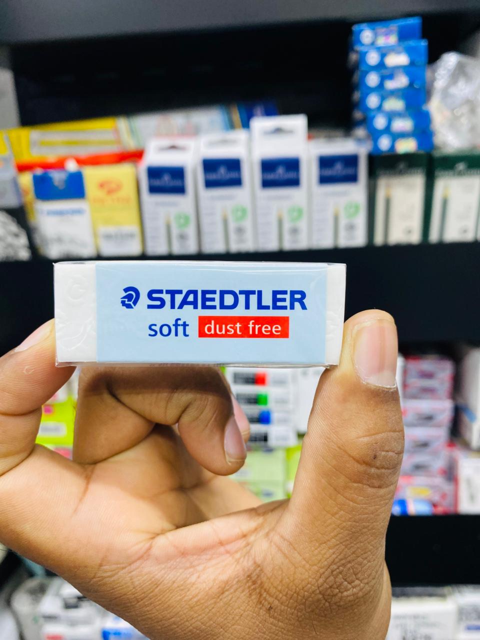 Staedtler soft dust free eraser image 3