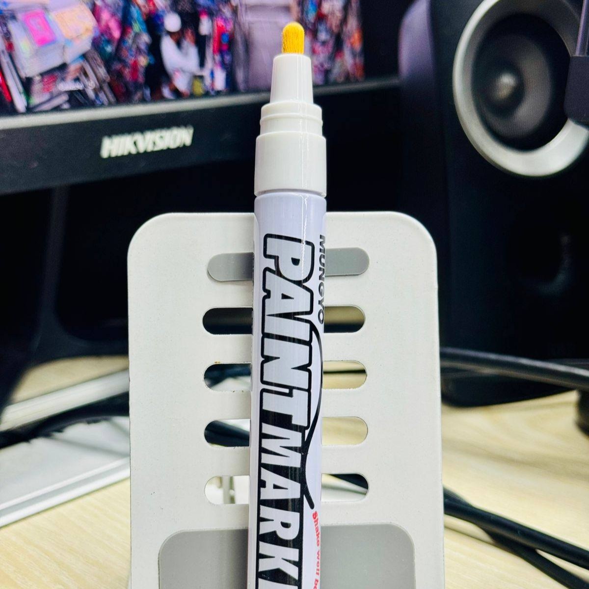Mungyo White Paint Marker Pen 1pc image 2
