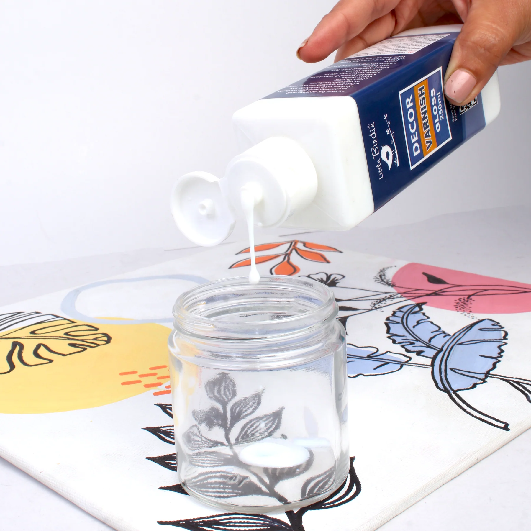 Decor Varnish Gloss 250ml Bottle image 2