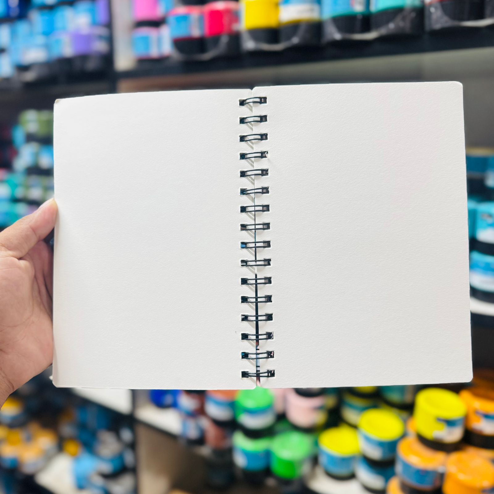 Mont Marte Visual Art Diary 110gsm A5 120 Page image 2