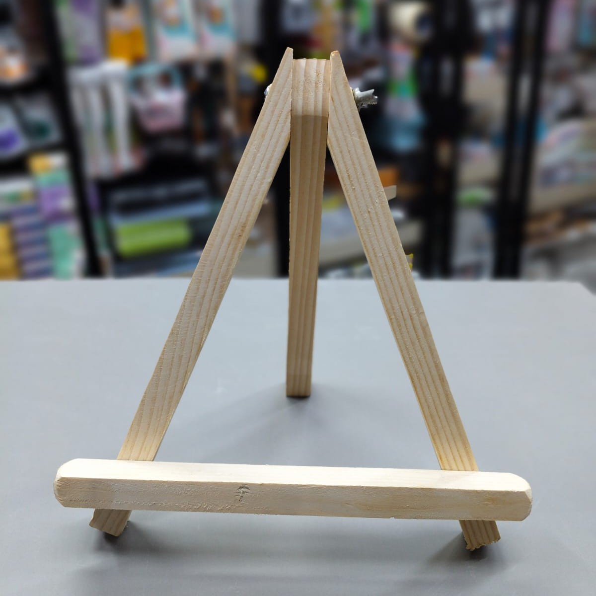 Mini Easel (canvas stand) image 4